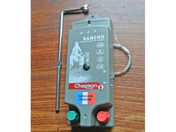 347-thickbox_default-electrificateur-randonneur-6-volts-e14